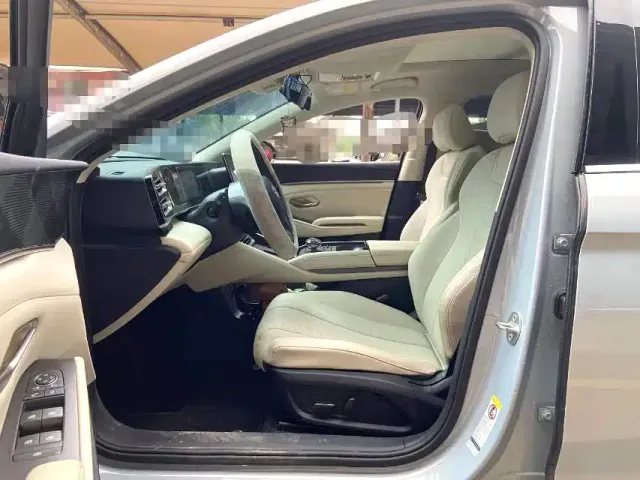 BYD Qin L — Фото автомобиля 4