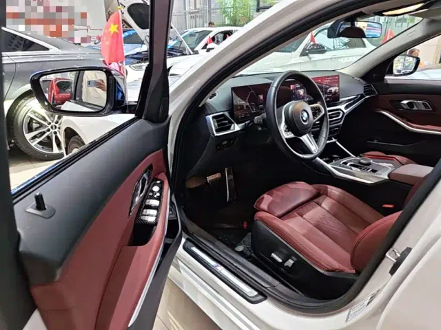 BMW 3 Series — Фото автомобиля 15