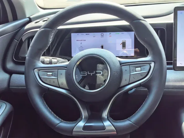 BYD Sealion 05 EV — Фото автомобиля 23
