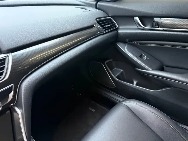 Honda Accord — Фото автомобиля 10