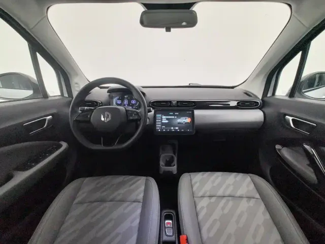 Leapmotor T03 — Фото автомобиля 5