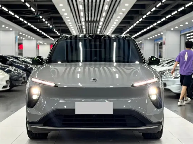 Nio ES6 — Фото автомобиля 2