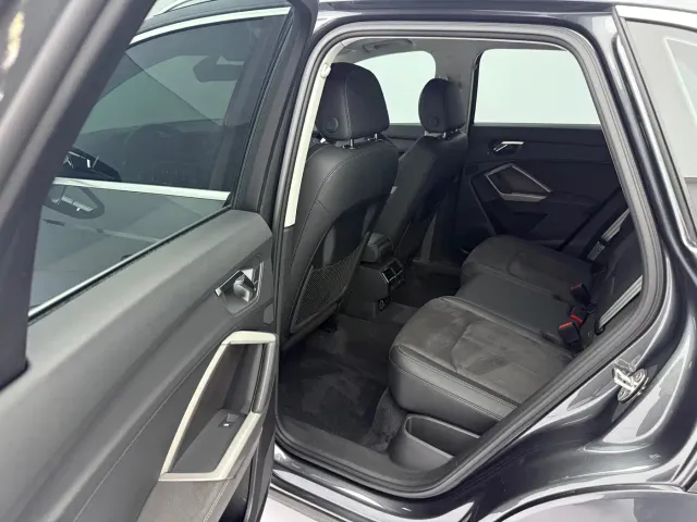 Audi Q3 — Фото автомобиля 12