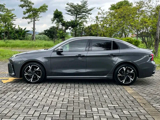 Lynk & Co 03 — Фото автомобиля 7
