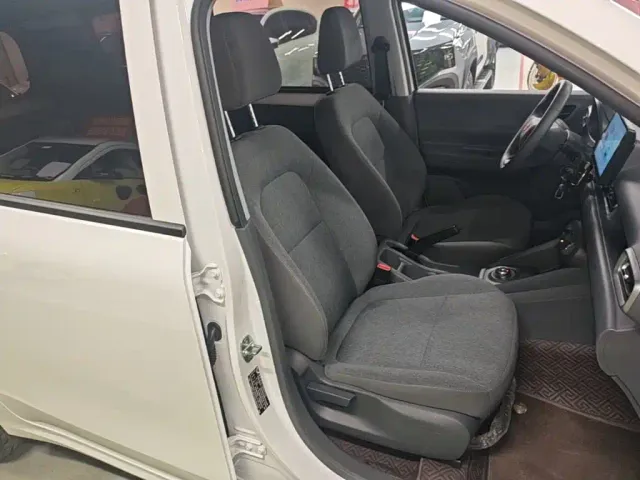 Wuling Hongguang — Фото автомобиля 24