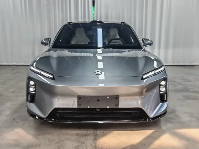 Nio ET5 Touring — Фото автомобиля 2