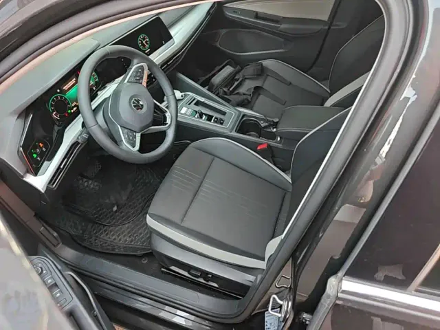 Volkswagen Golf — Фото автомобиля 14