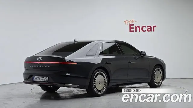 Hyundai Grandeur GN7 — Фото автомобиля 2