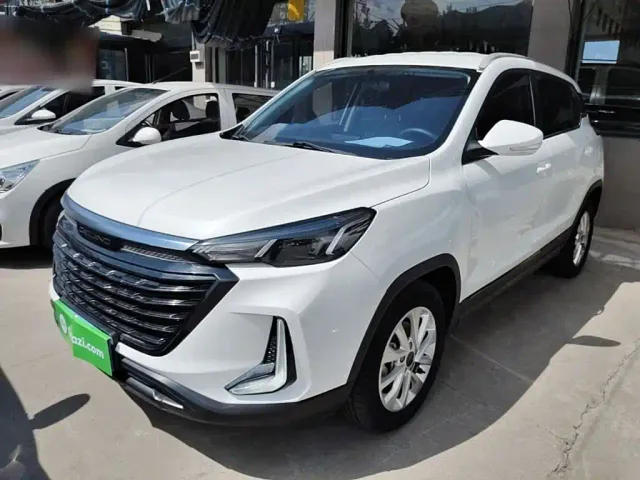 Фотография автомобиля — BAIC X3