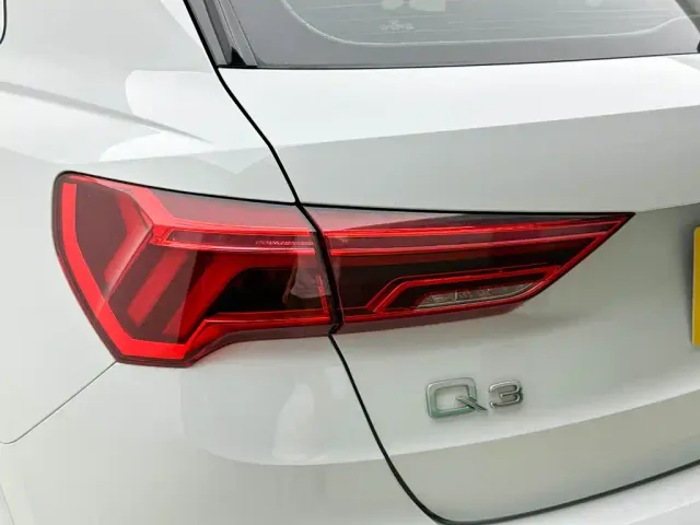 Audi Q3 — Фото автомобиля 12