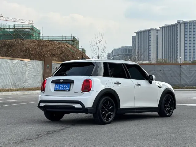 MINI Hatch — Фото автомобиля 6