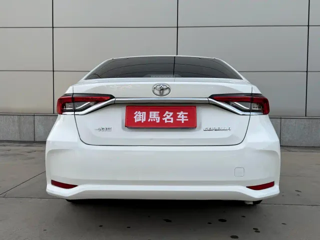 Toyota Corolla — Фото автомобиля 5