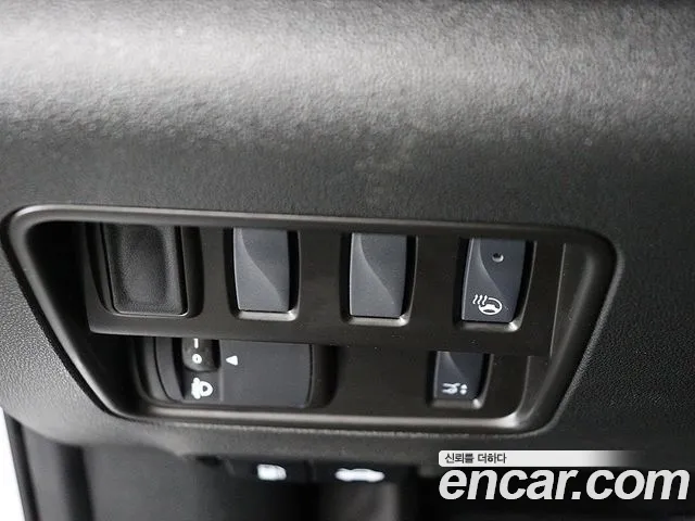 Renault-KoreaSamsung QM6 Новый QM6 2.0 LPe LE Signature 2WD — Фото автомобиля 13