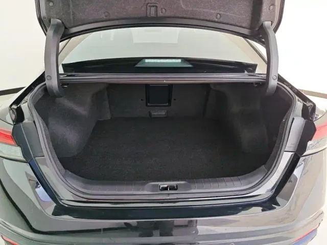 Nissan Teana — Фото автомобиля 4