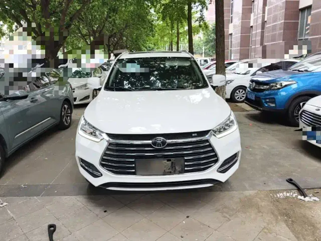 BYD Song — Фото автомобиля 2