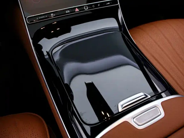 Mercedes-Benz S-Class — Фото автомобиля 10