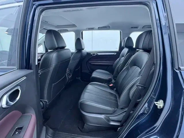 GAC Trumpchi M6 — Фото автомобиля 17