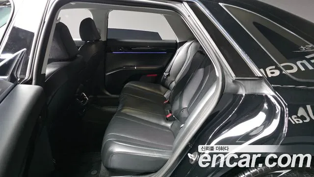 Hyundai Grandeur GN7 — Фото автомобиля 16