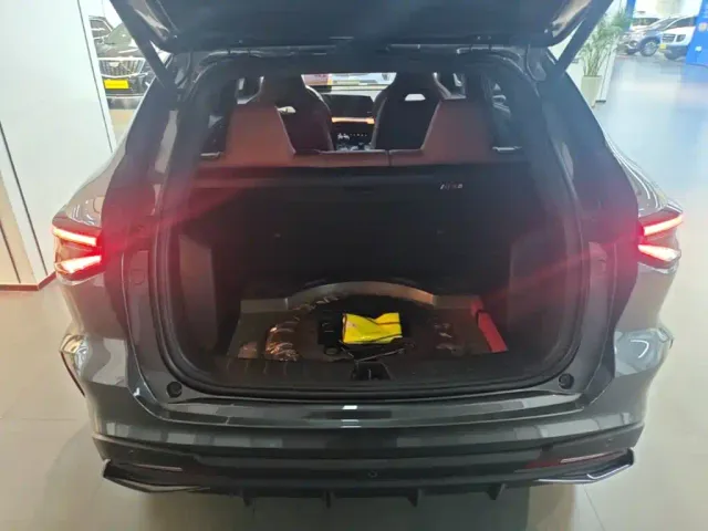 Changan X5 Plus — Фото автомобиля 18