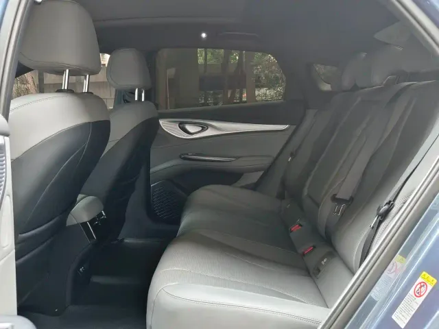 BYD Seal — Фото автомобиля 12