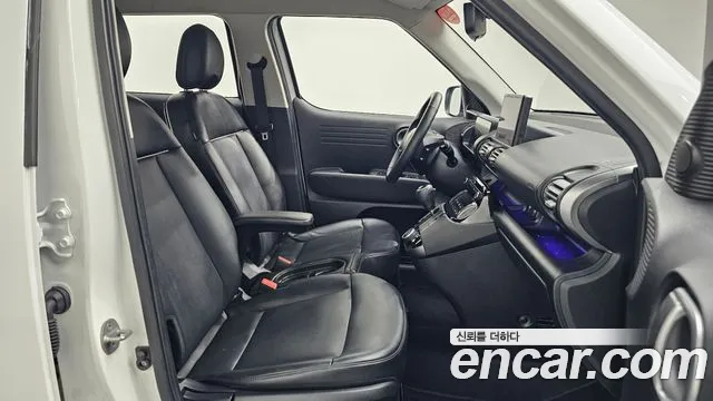 Hyundai Casper Casper Inspiration — Фото автомобиля 11