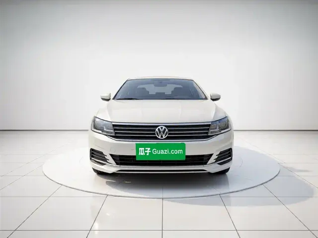 Volkswagen Lavida — Фото автомобиля 23