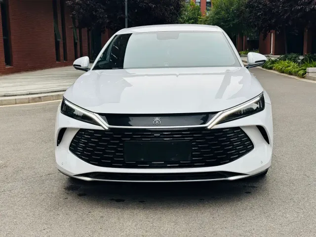 BYD Qin L — Фото автомобиля 2