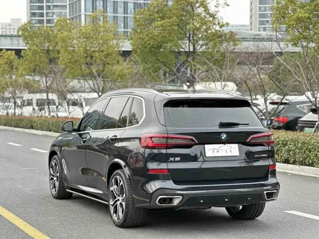 BMW X5 — Фото автомобиля 18