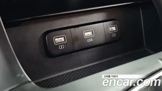 Kia Canival Carnival 4 поколение Бензин 9 мест Prestige — Фото автомобиля 27