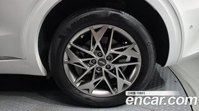 Genesis GV70 2.5T Бензин AWD — Фото автомобиля 7