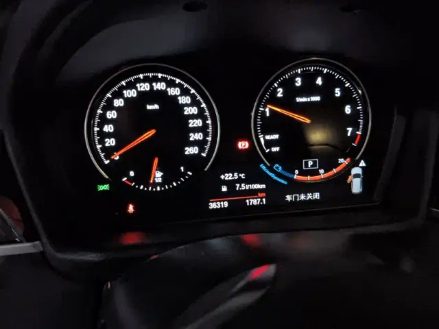 BMW X1 — Фото автомобиля 14