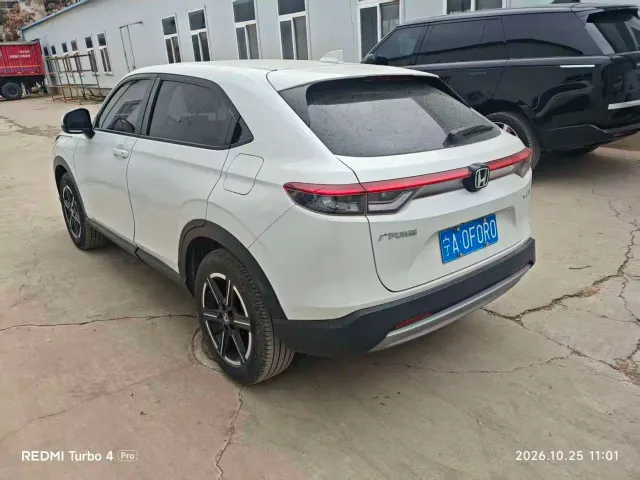 Honda Vezel — Фото автомобиля 2