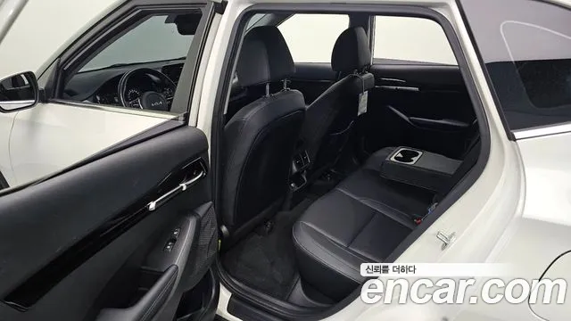 Kia Seltos Seltos Бензин 1.6 турбо 2WD — Фото автомобиля 12