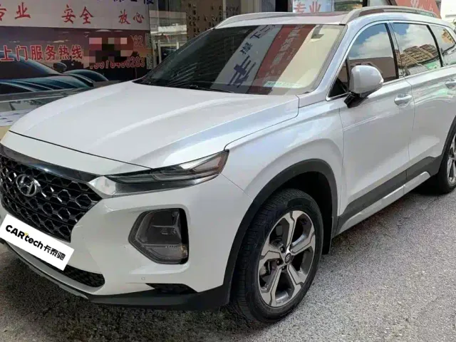 Фотография автомобиля — Hyundai Santa Fe