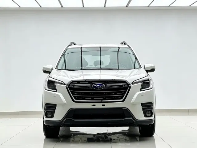 Subaru Forester — Фото автомобиля 2