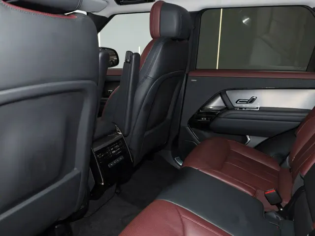 Land Rover Range Rover Sport — Фото автомобиля 14