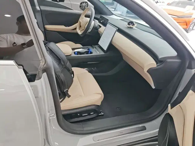 Nio ET5 Touring — Фото автомобиля 24