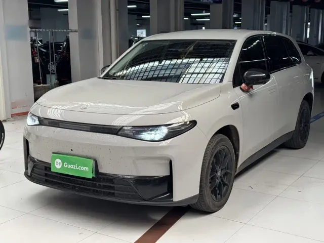Фотография автомобиля — Leapmotor C10