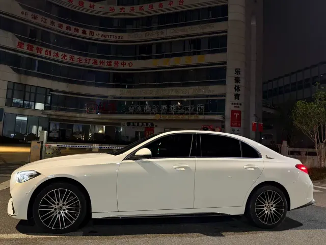 Mercedes-Benz C-Class — Фото автомобиля 3
