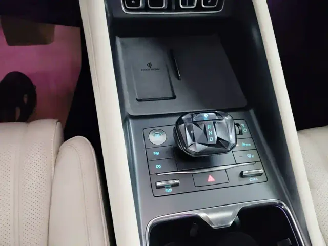 BYD Song L EV — Фото автомобиля 13
