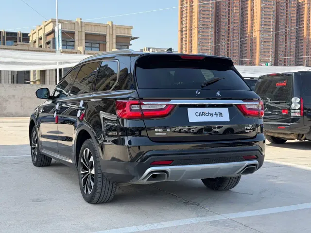 Hongqi HS7 — Фото автомобиля 6