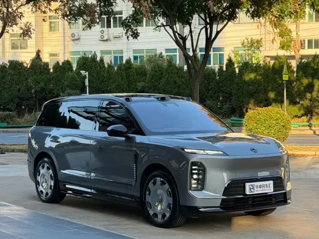 Nio ES9 — Фото автомобиля 3