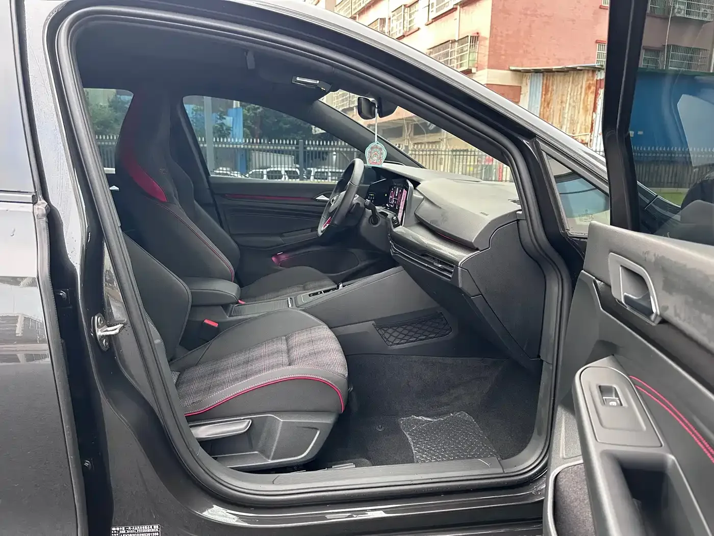 Volkswagen Golf GTI 2021 380TSI DSG GTI — Фото автомобиля 12
