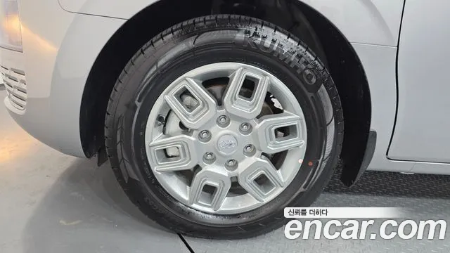Hyundai Staria Staria Tourer 11 мест — Фото автомобиля 4
