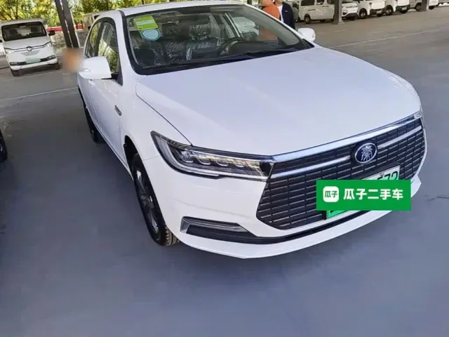 BYD Qin — Фото автомобиля 3