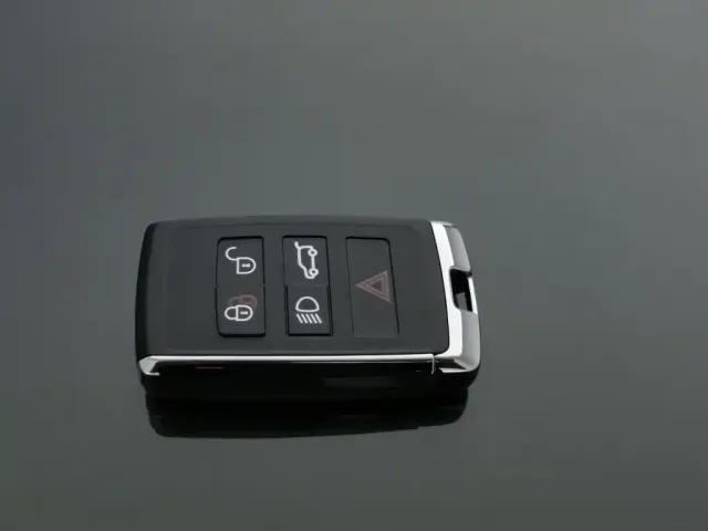 Land Rover Range Rover Evoque — Фото автомобиля 19