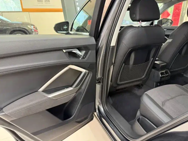 Audi Audi Q3 2023 35 TFSI Fashion Dynamic (1.4T) — Фото автомобиля 17