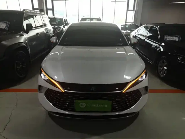 BYD Qin L — Фото автомобиля 2