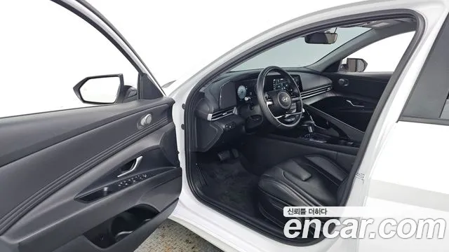 Hyundai Avante CN7 — Фото автомобиля 9