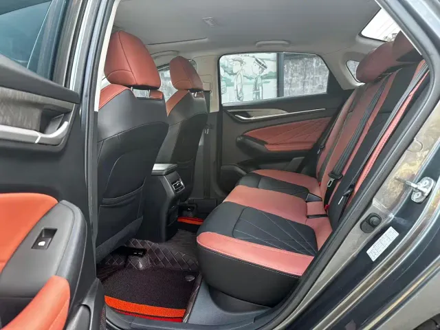 Changan Eado — Фото автомобиля 6